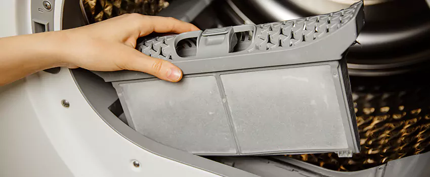 Signs Of A Clogged Dryer Lint Trap in Alamo, Texas